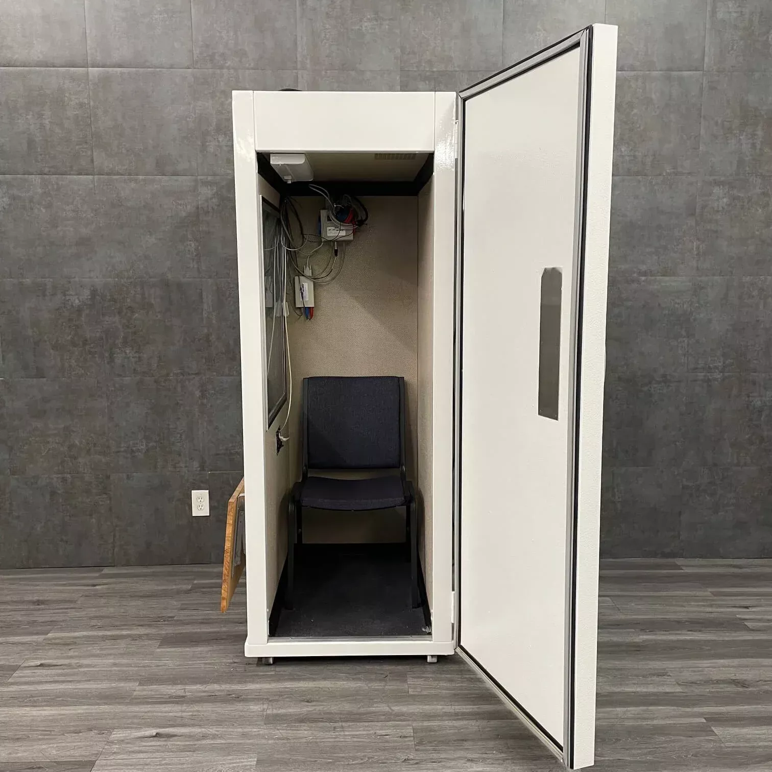 Acoustic SystemsRE-130 Audio Booth