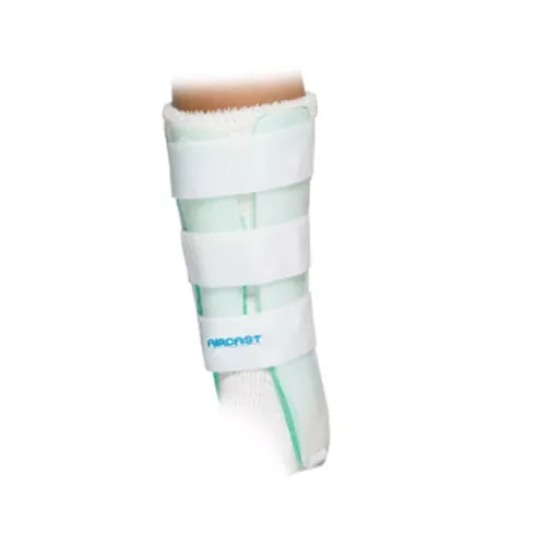 Aircast Leg Brace Right 15.5