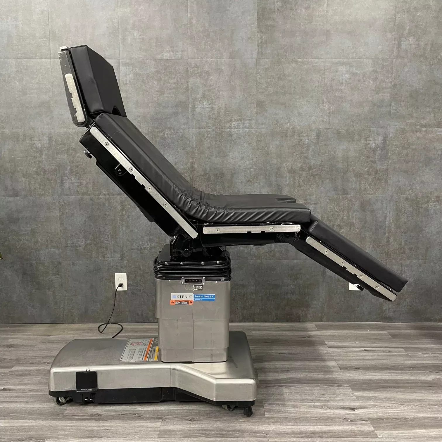 AMSCO 3085 SP Surgery Table
