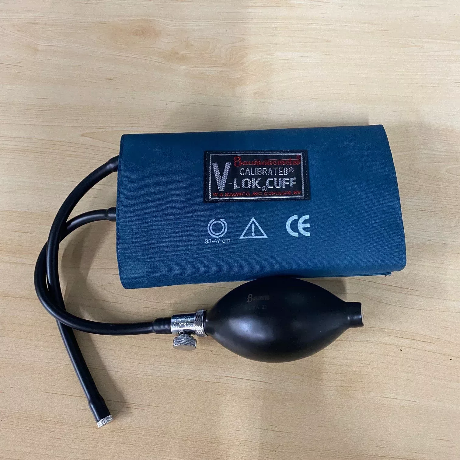 Baum V-Lok Blood Pressure Cuff & Bulb