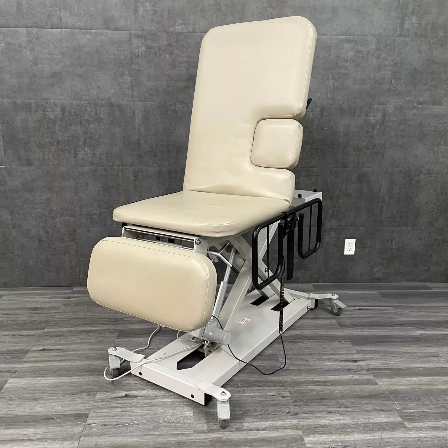 Clinton Mobile Ultrasound Power Table
