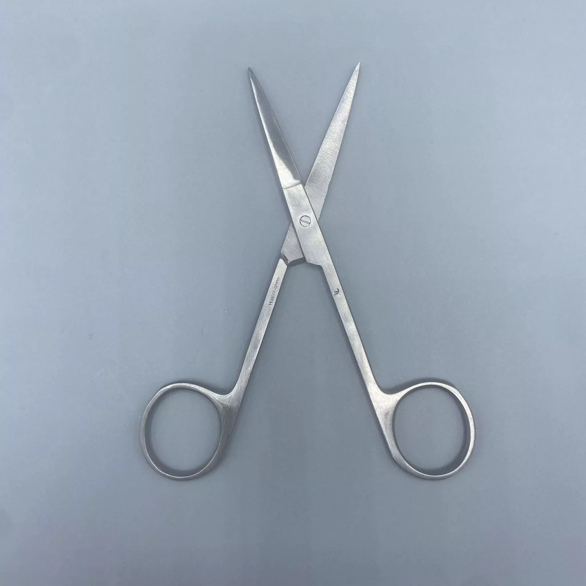 Crown Iris Scissors Satin