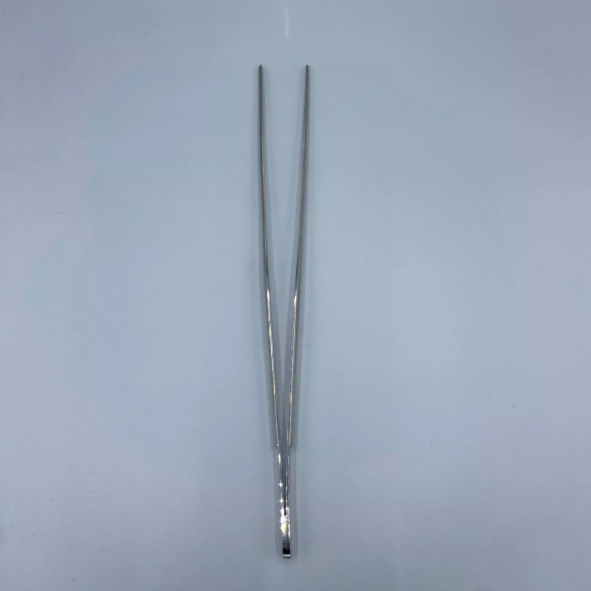 Crown Thumb Dressing Foceps Serrated