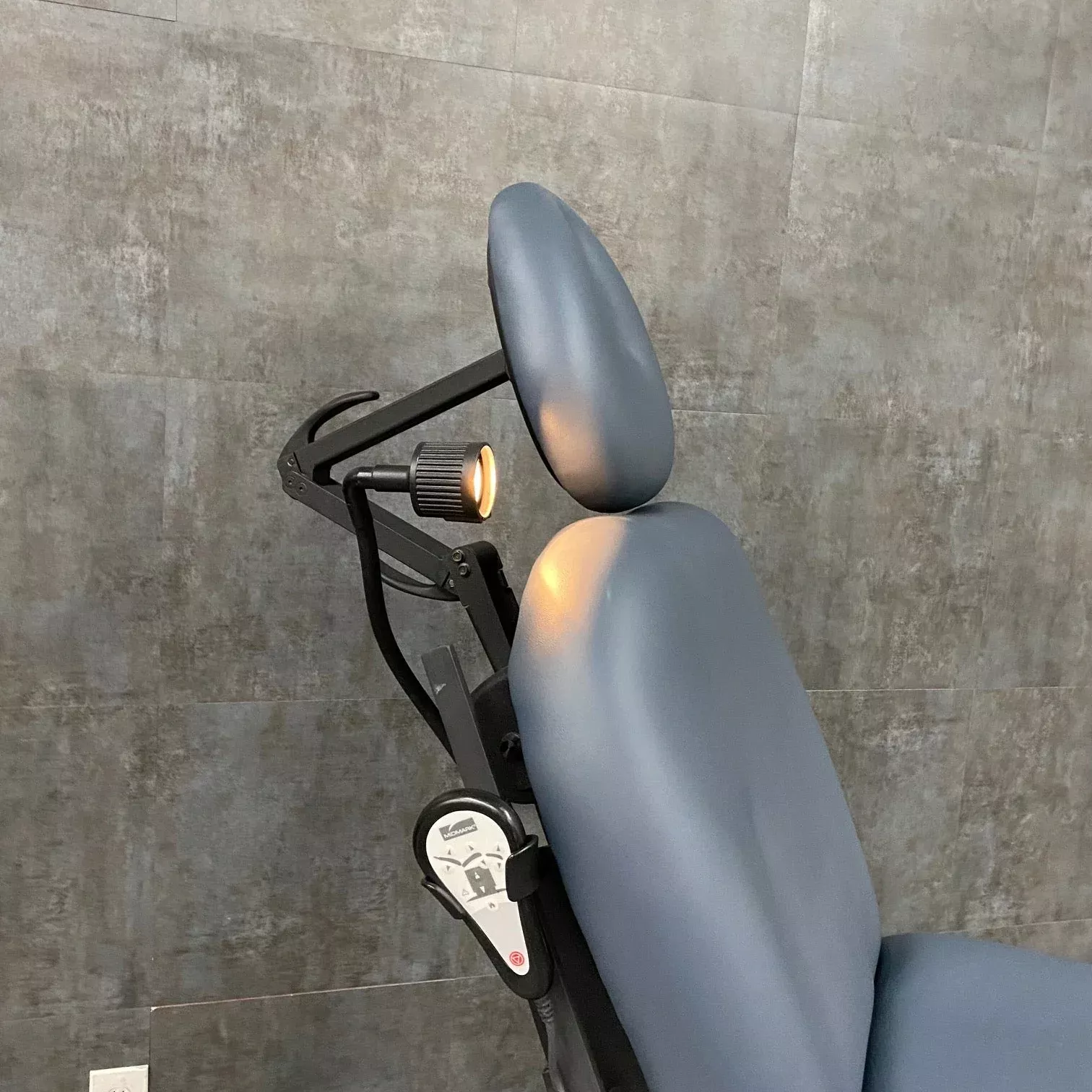 Dazor Chair Mount Exam Light