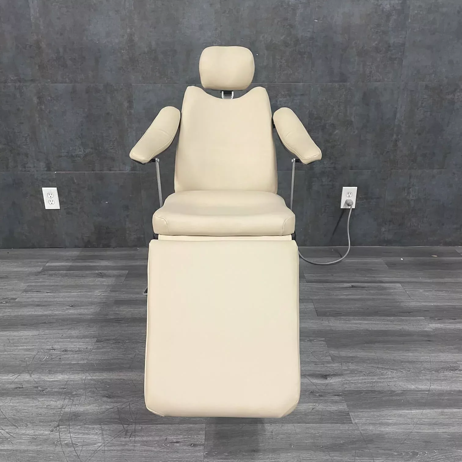 Dexta Outpatient and Oral Surgery Chair