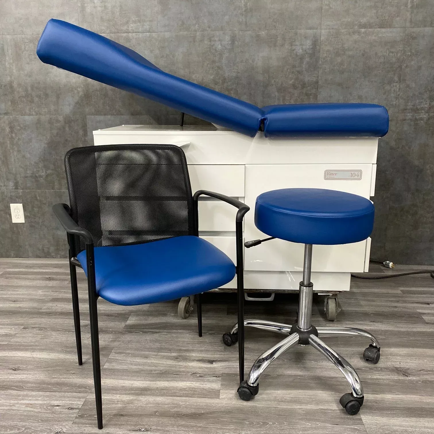 Exam Table Physician Stool and Guest Chair Package
