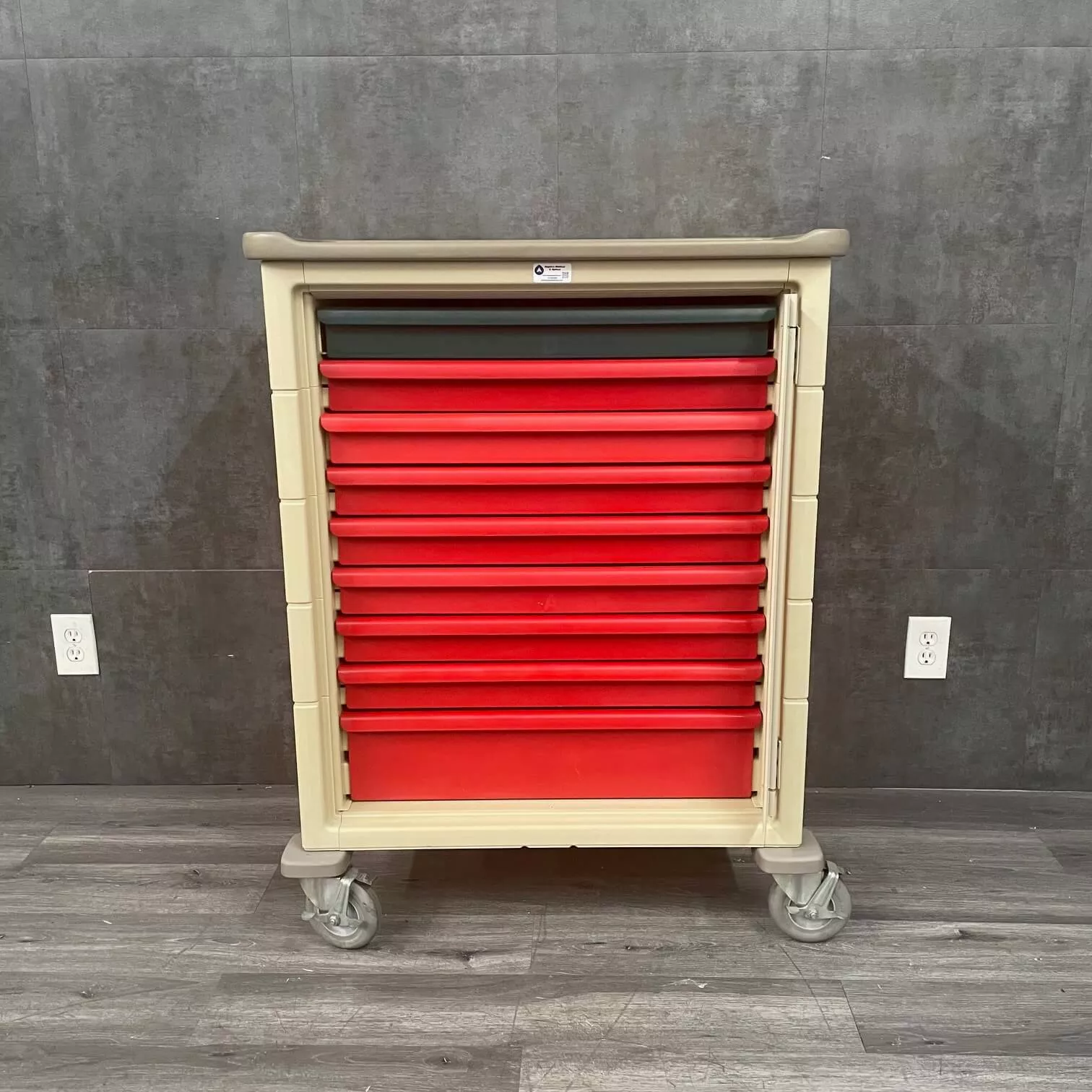 Herman Miller Milcare 9‑Drawer Crash Cart
