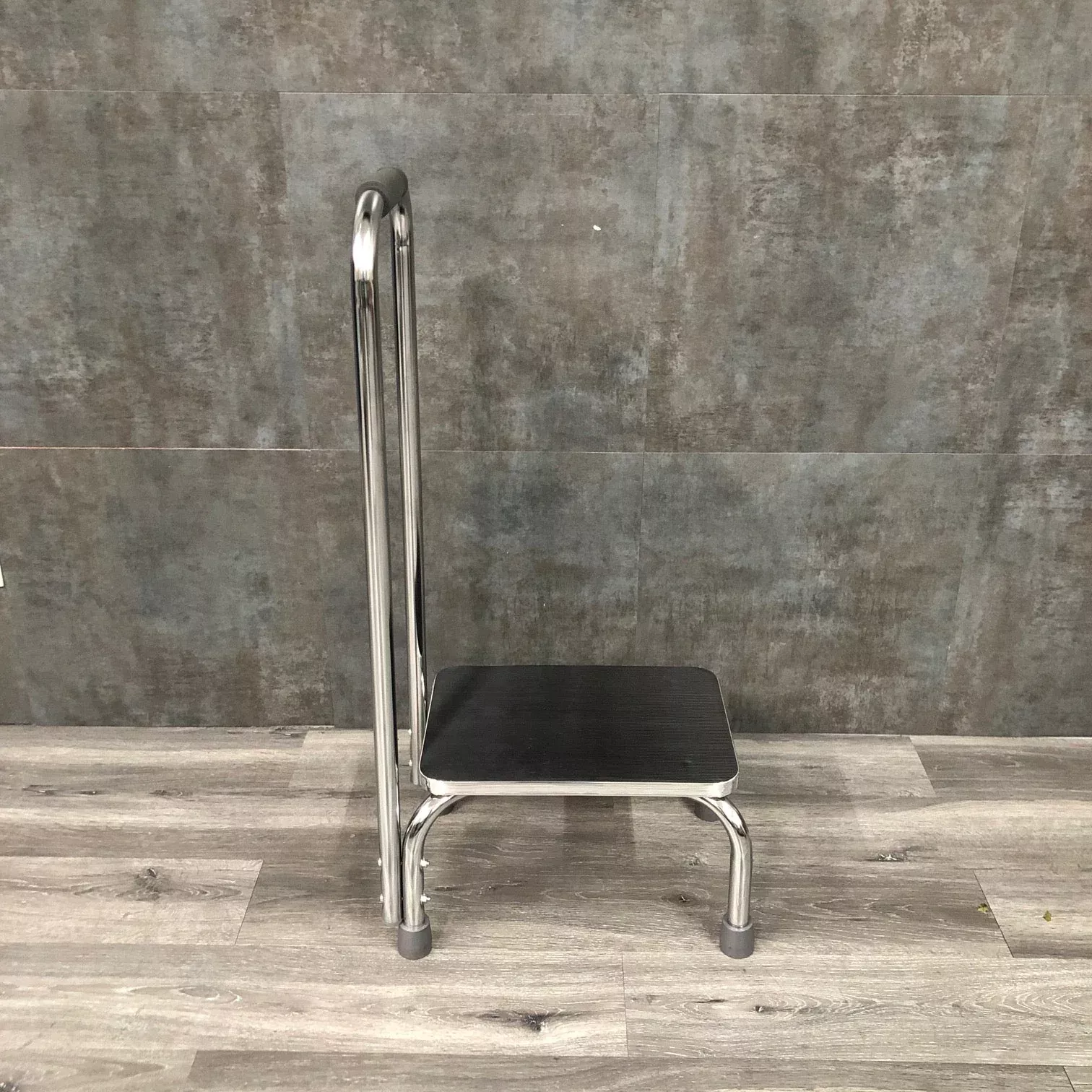 NMD Step Stool With Handle