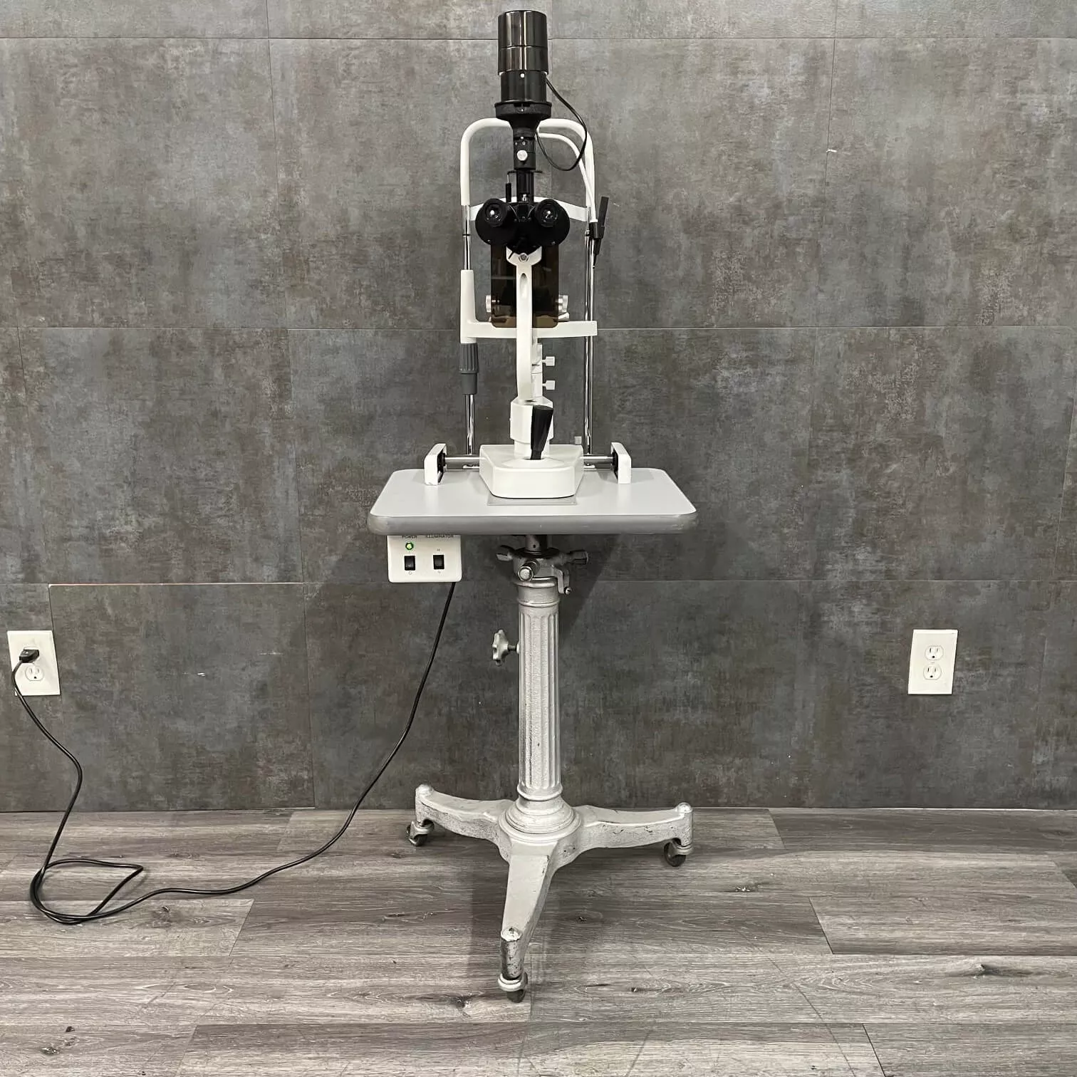 Optilasa Slit Lamp