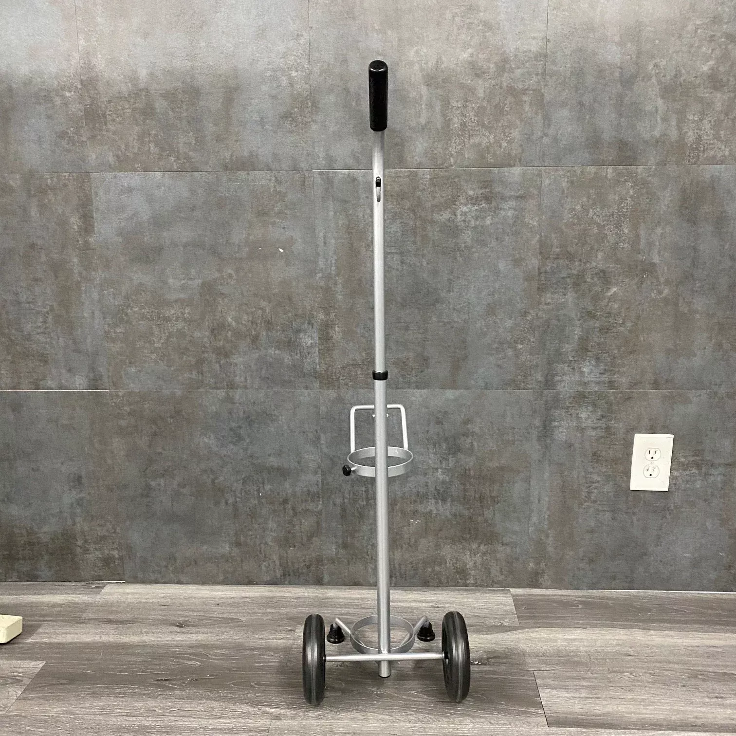 Oxygen Tank Holder