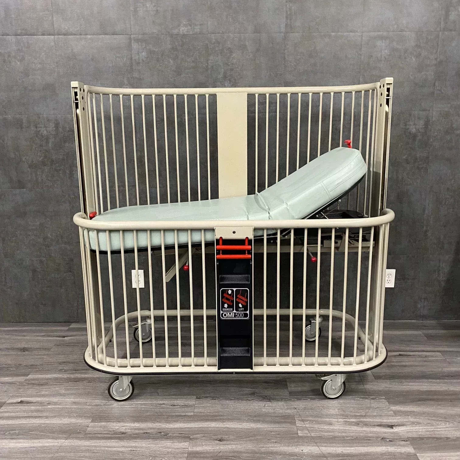 Pedigo Midmark OMI-500 Pediatric Crib Stretcher