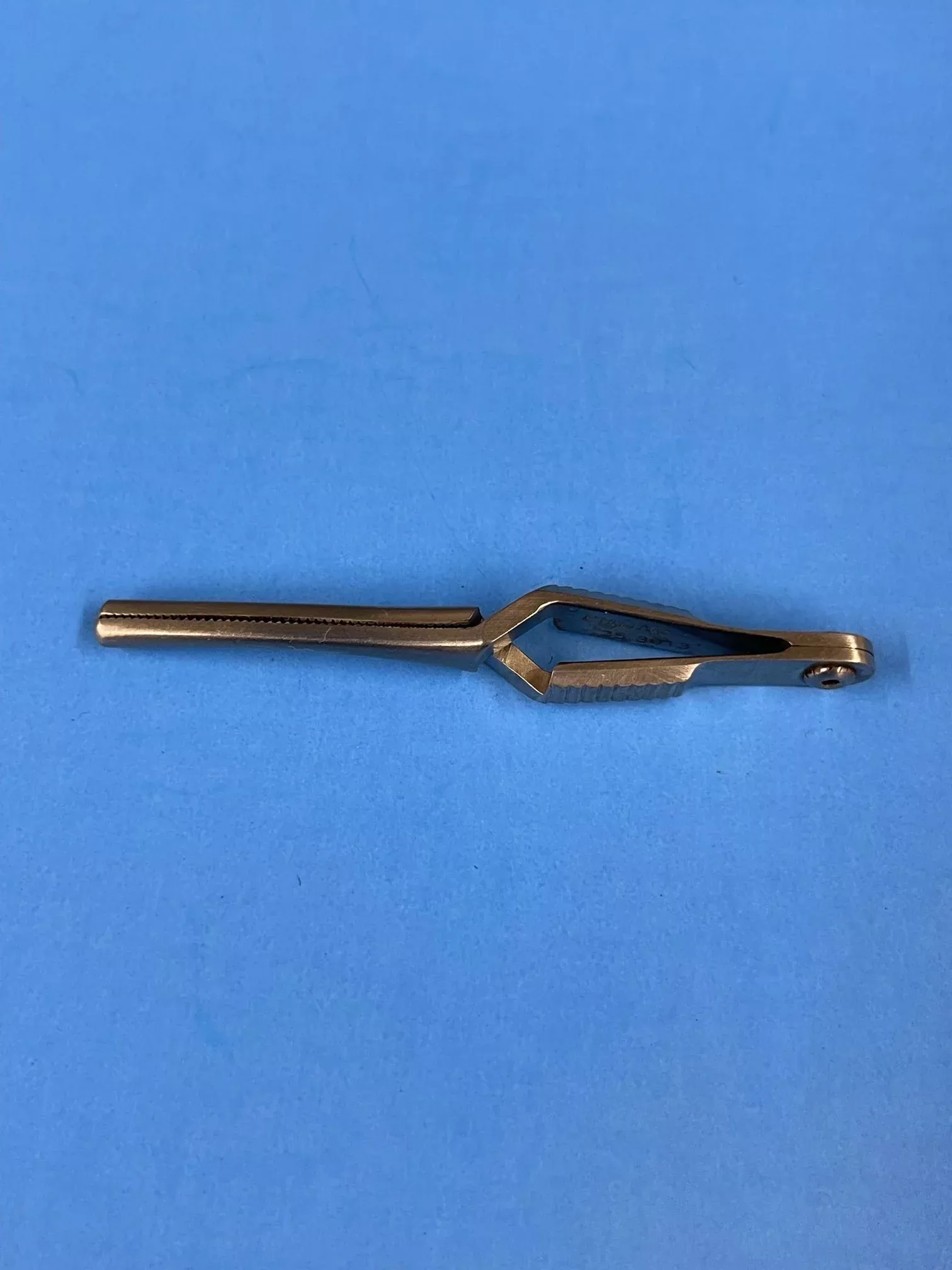 Pilling Cross Action Bulldog Clamp (Used)