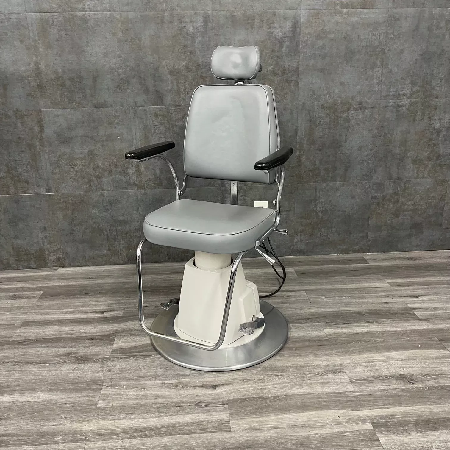 Reliance 640 Exam Chair