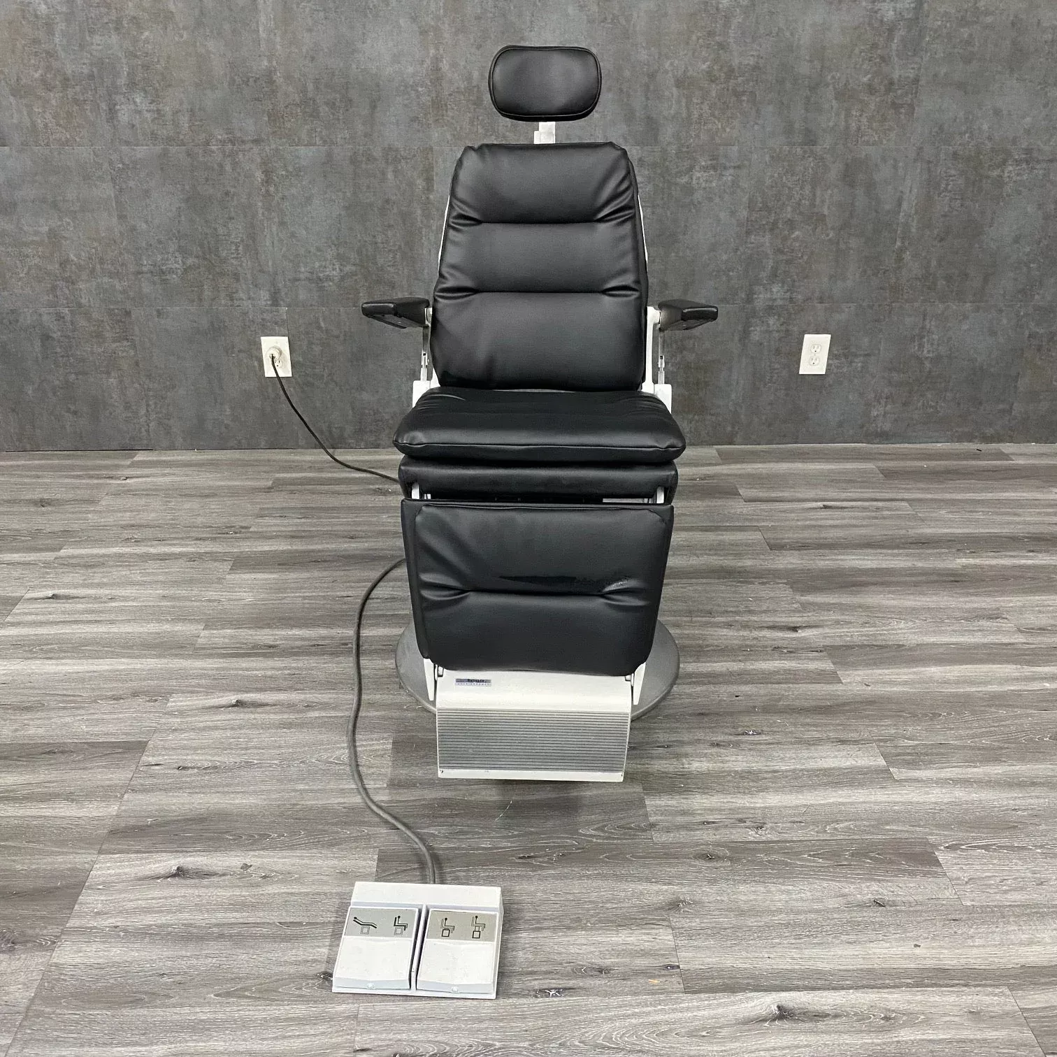 Reliance 980 Exam Chair Custom Gen 1