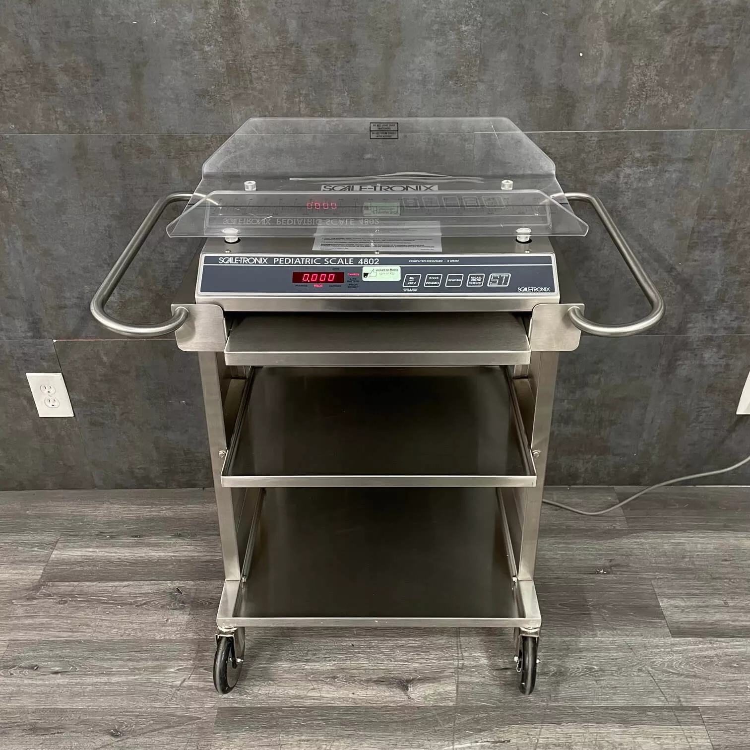 Scale-Tronix 4802 Mobile Pediatric Scale