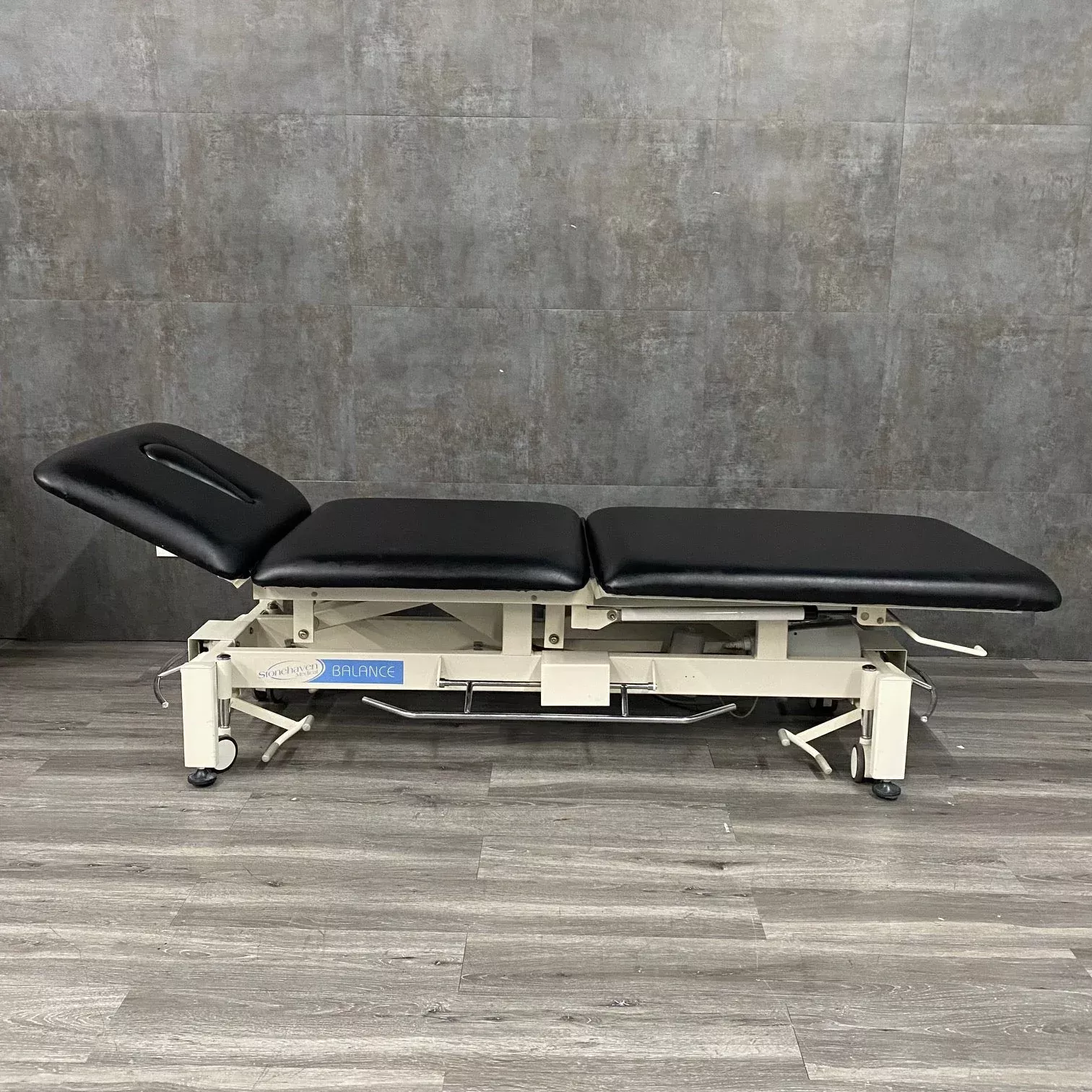 Stone haven Medical Balance power treatment table