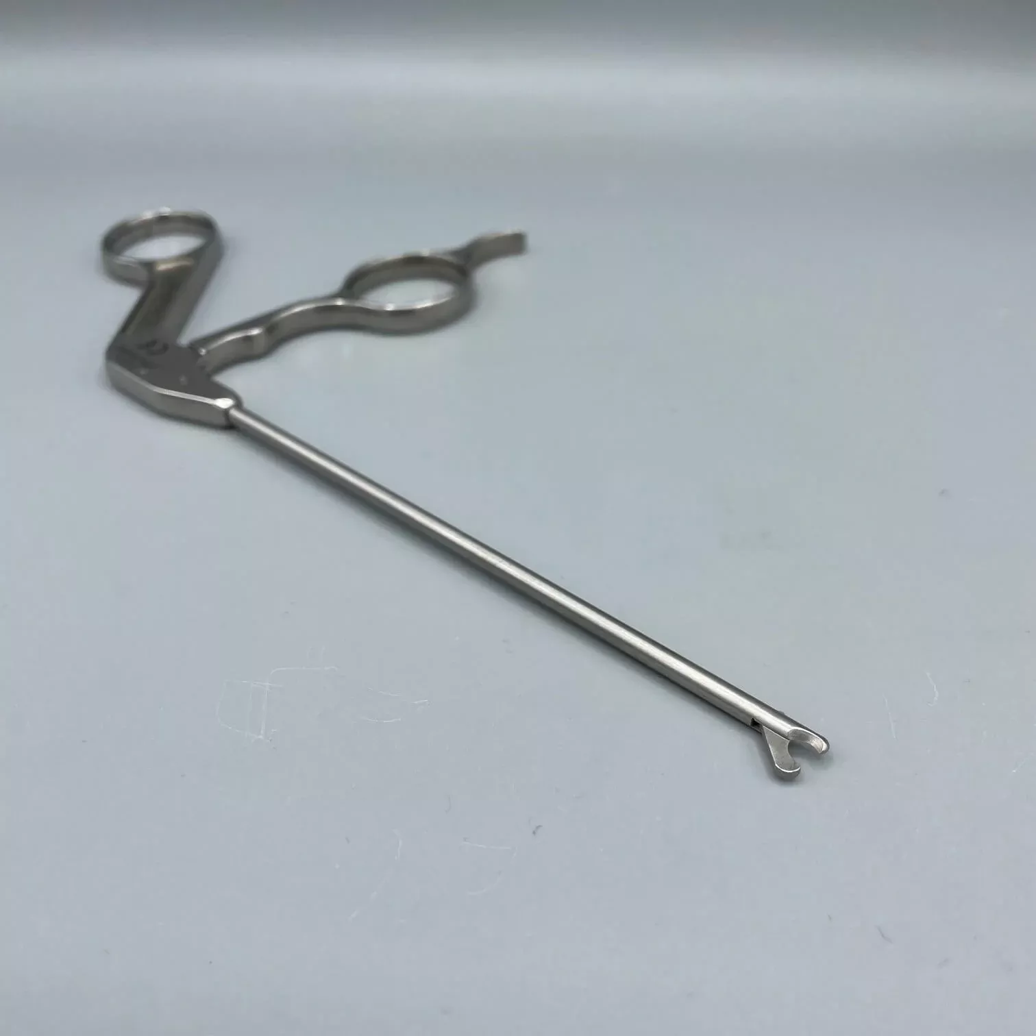 Stryker Conquest straight Hook scissors