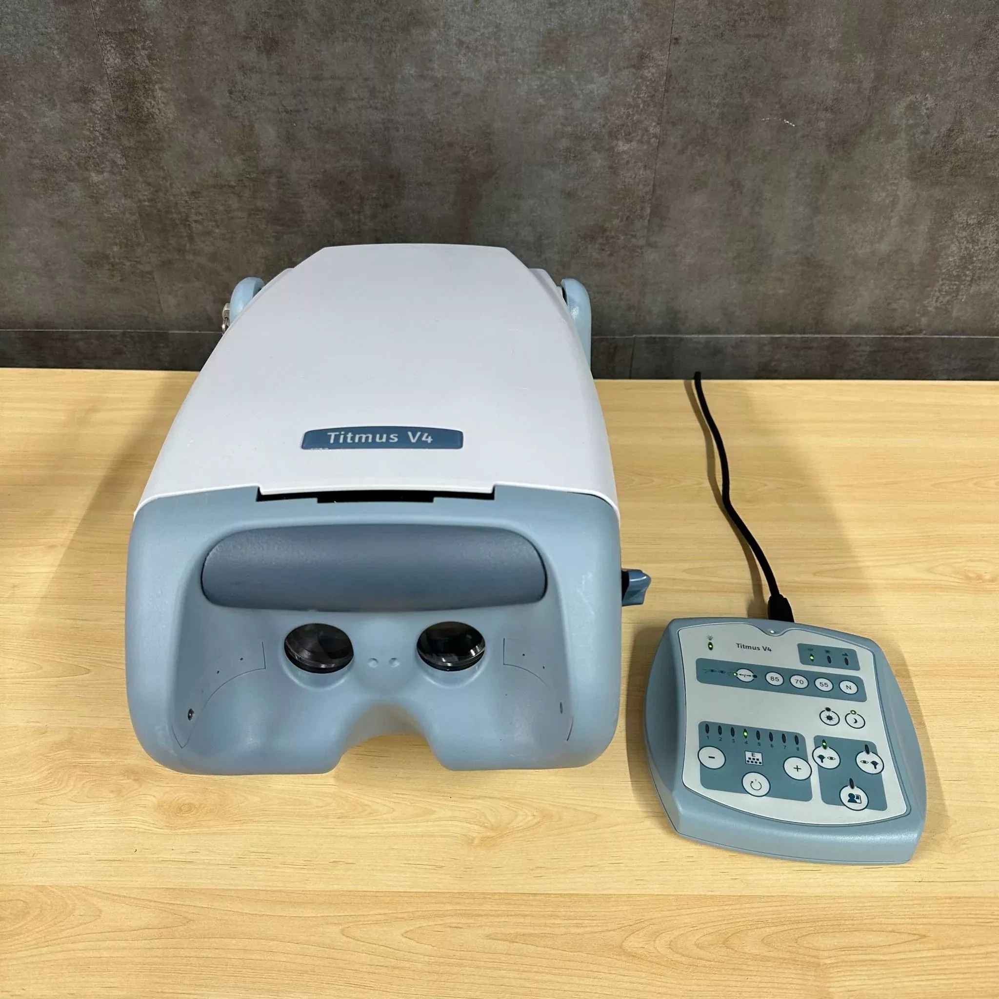 Titmus V4 Vision Screener