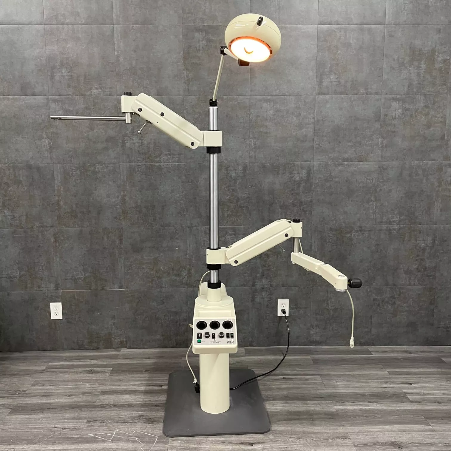 Topcon CS-4 ophthalmic stand
