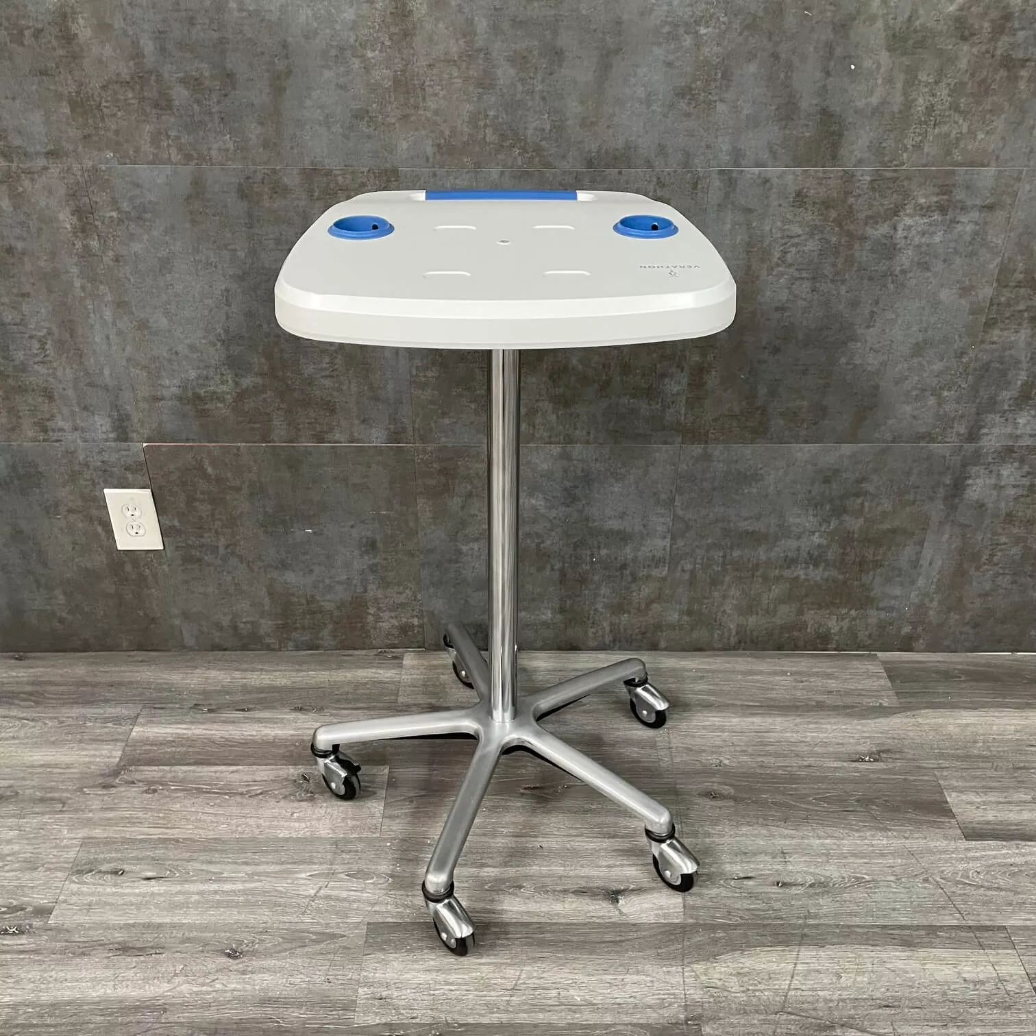 Verathon Mobile EKG Cart
