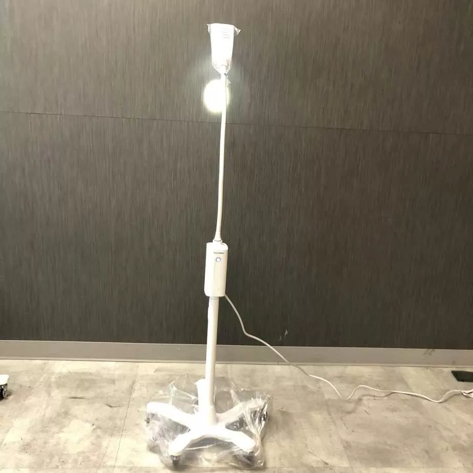 Welch Allyn GS 300 Exam Light With the Mobile stand