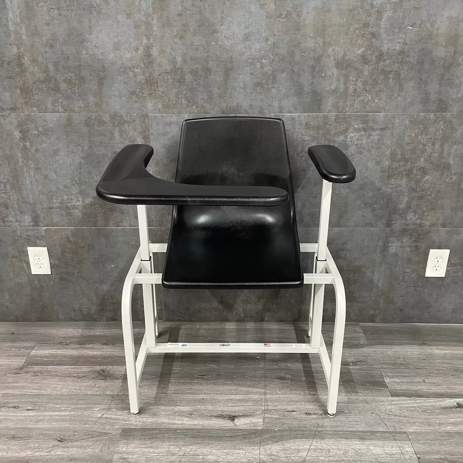 Winco Blood Drawing Chair - Adjustable Phlebotomy Chair
