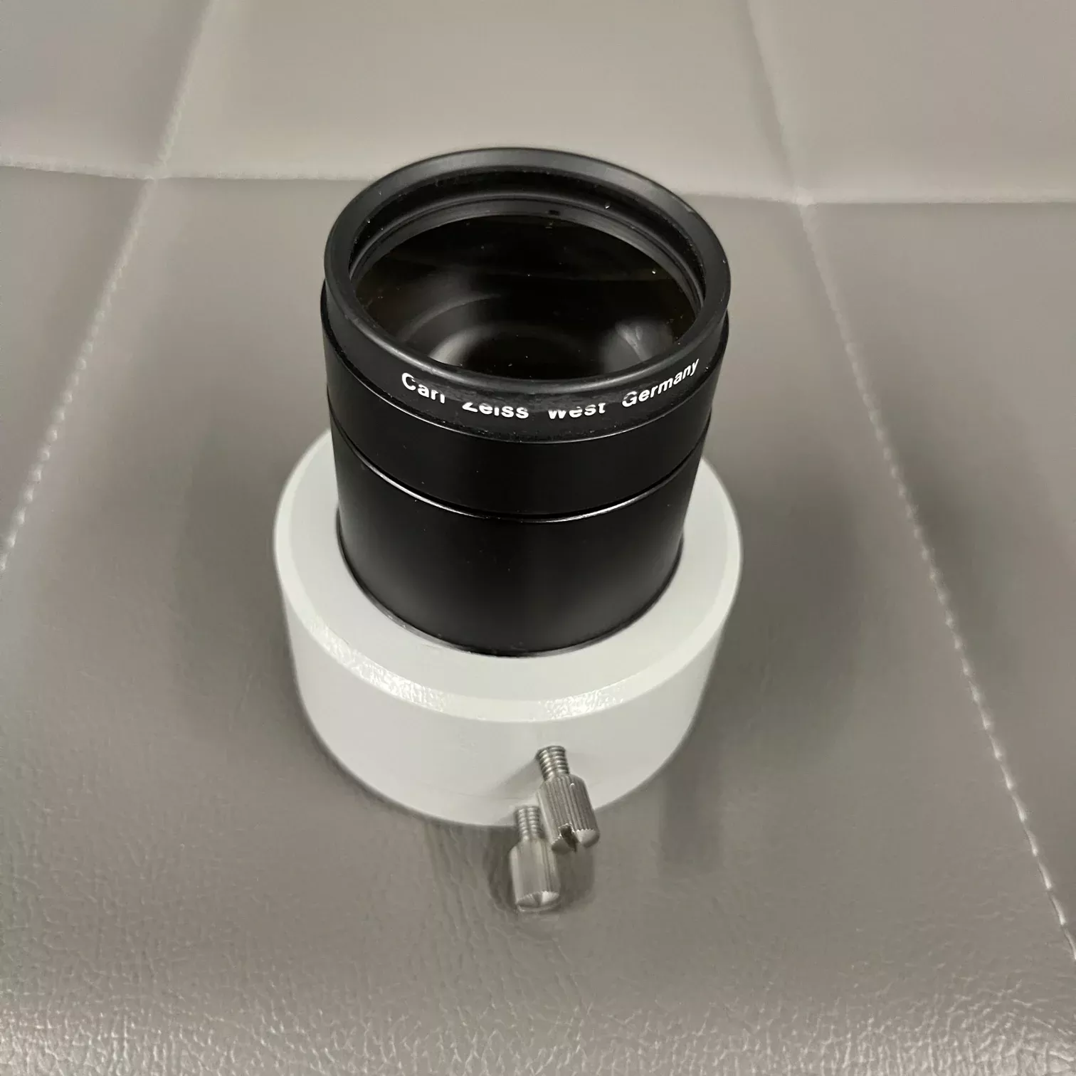 Zeiss F-200 Surgical Microscope lens